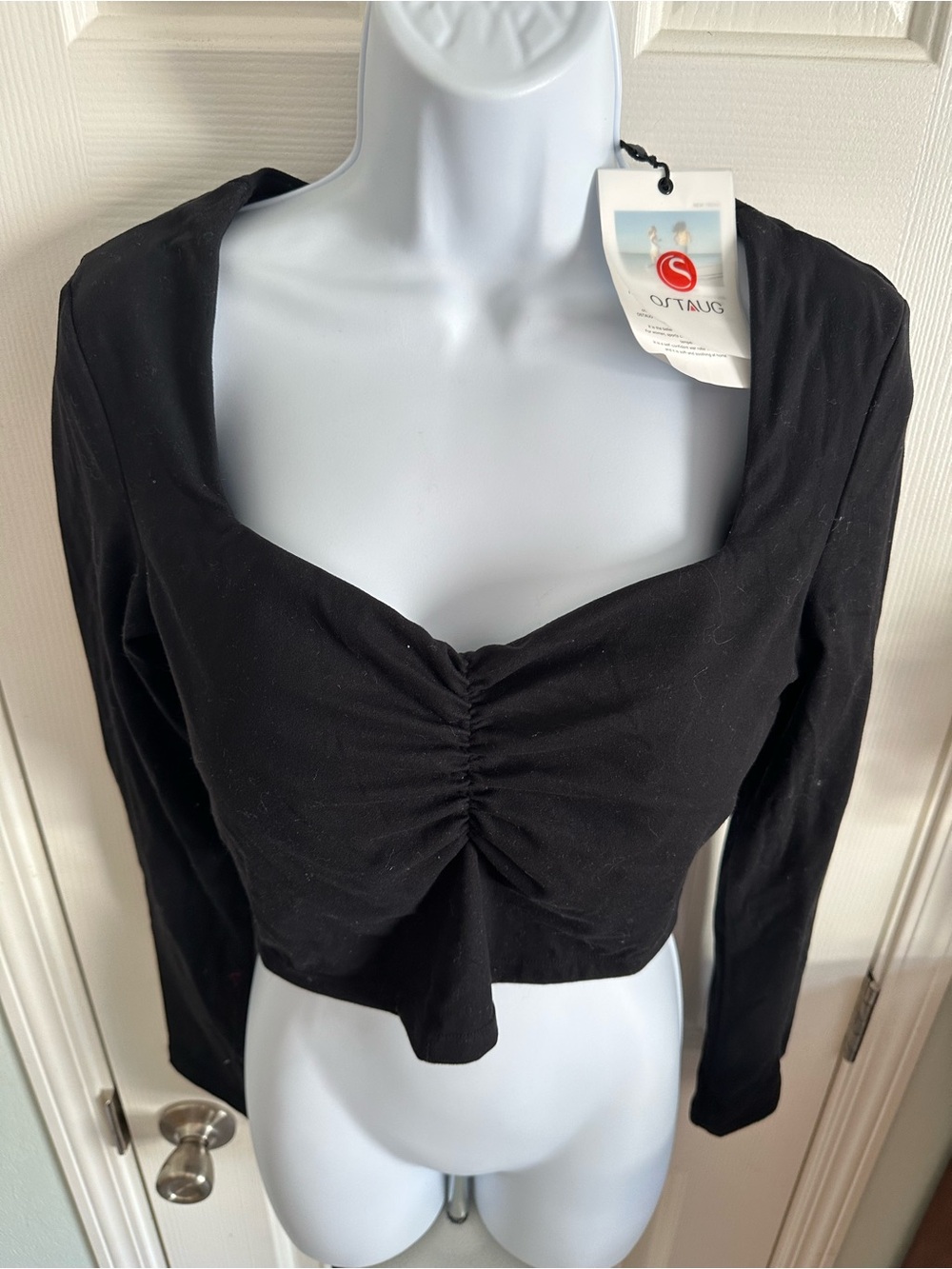 Classic Black Ruched Long-Sleeve Crop Top by
